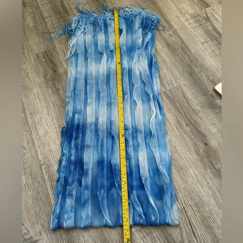 Blue and White Lightweight‎ Wavy Scarf